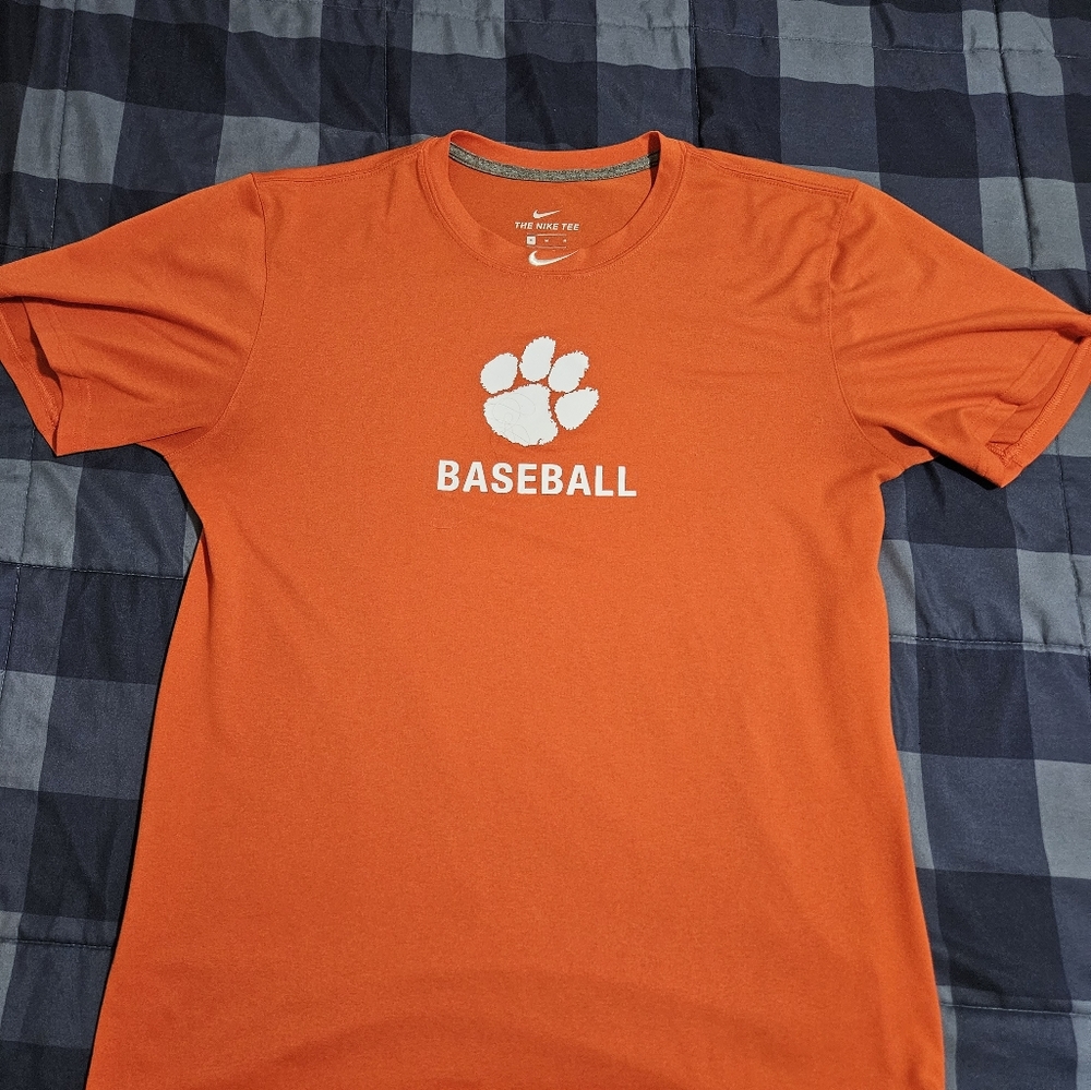 Clemson t shirt
